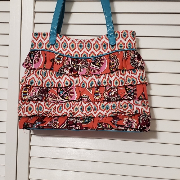 NWT Vera Bradley Cha Cha Handbag Call Me Coral NEW


A04 - Picture 2 of 3